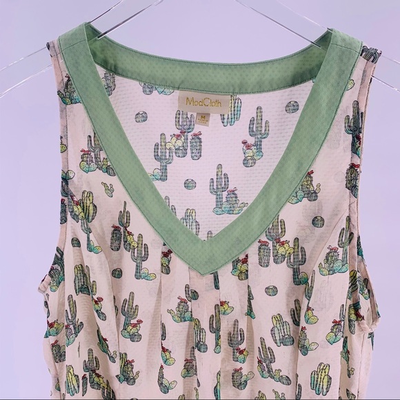 Flutter Yourself in Cacti Tank - Picture 4 of 10